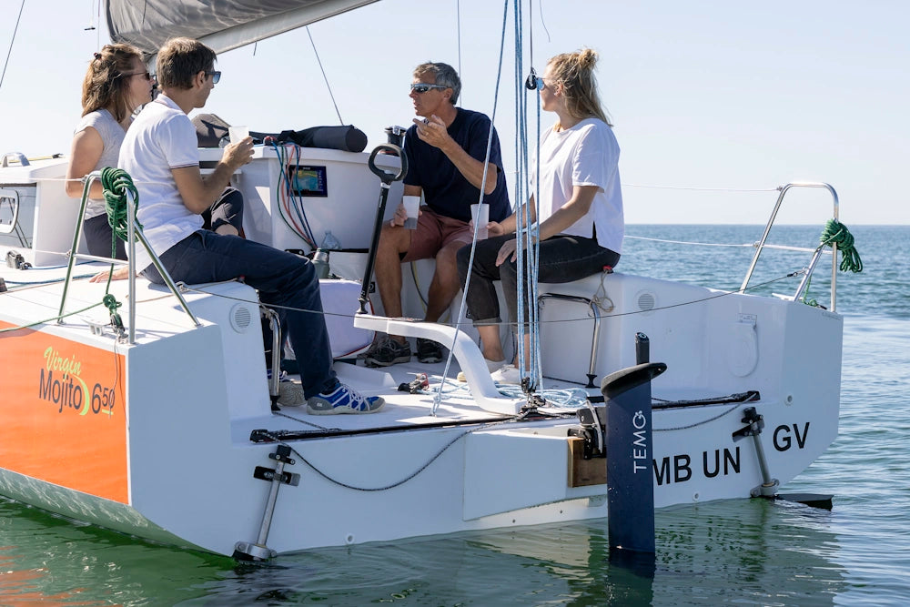 TEMO1000_voilier_au_mouillage