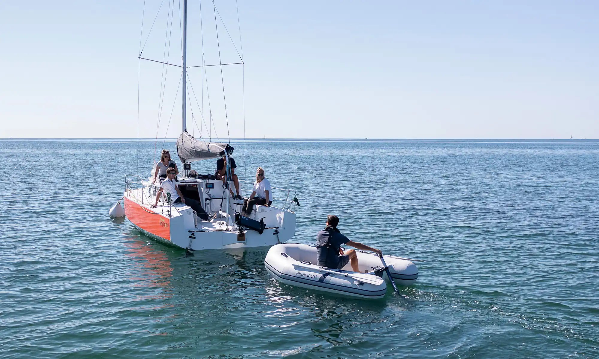 TEMO·1000 sur un voilier & TEMO·450 sur une annexe