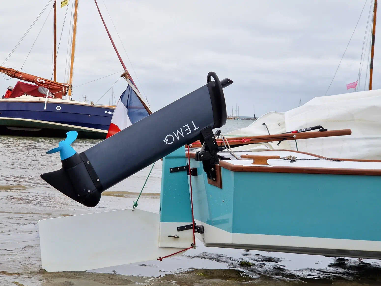 TEMO·1000 en sleek position sur une Gazelle.