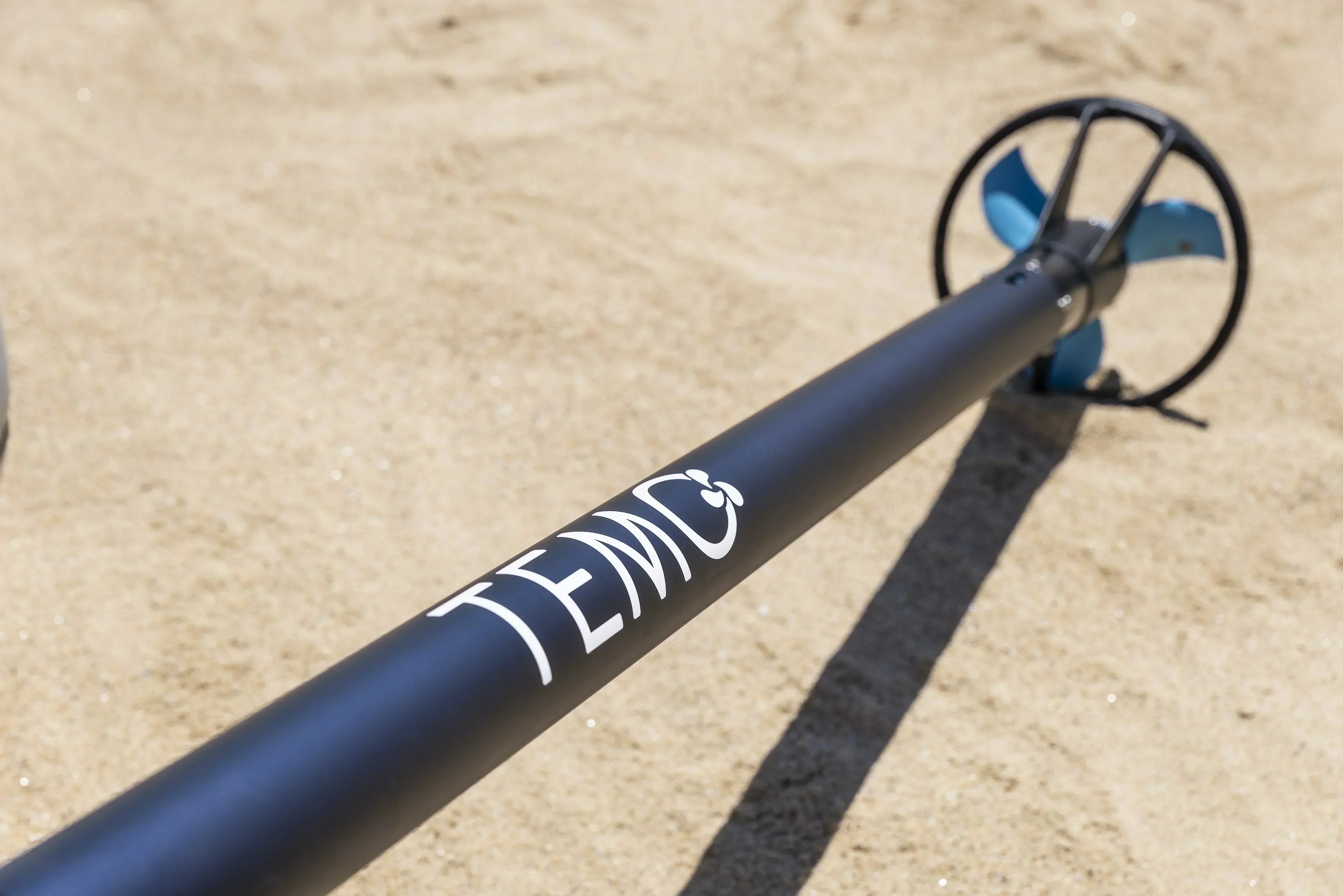 Is the electric sculling oar waterproof? - TEMO
