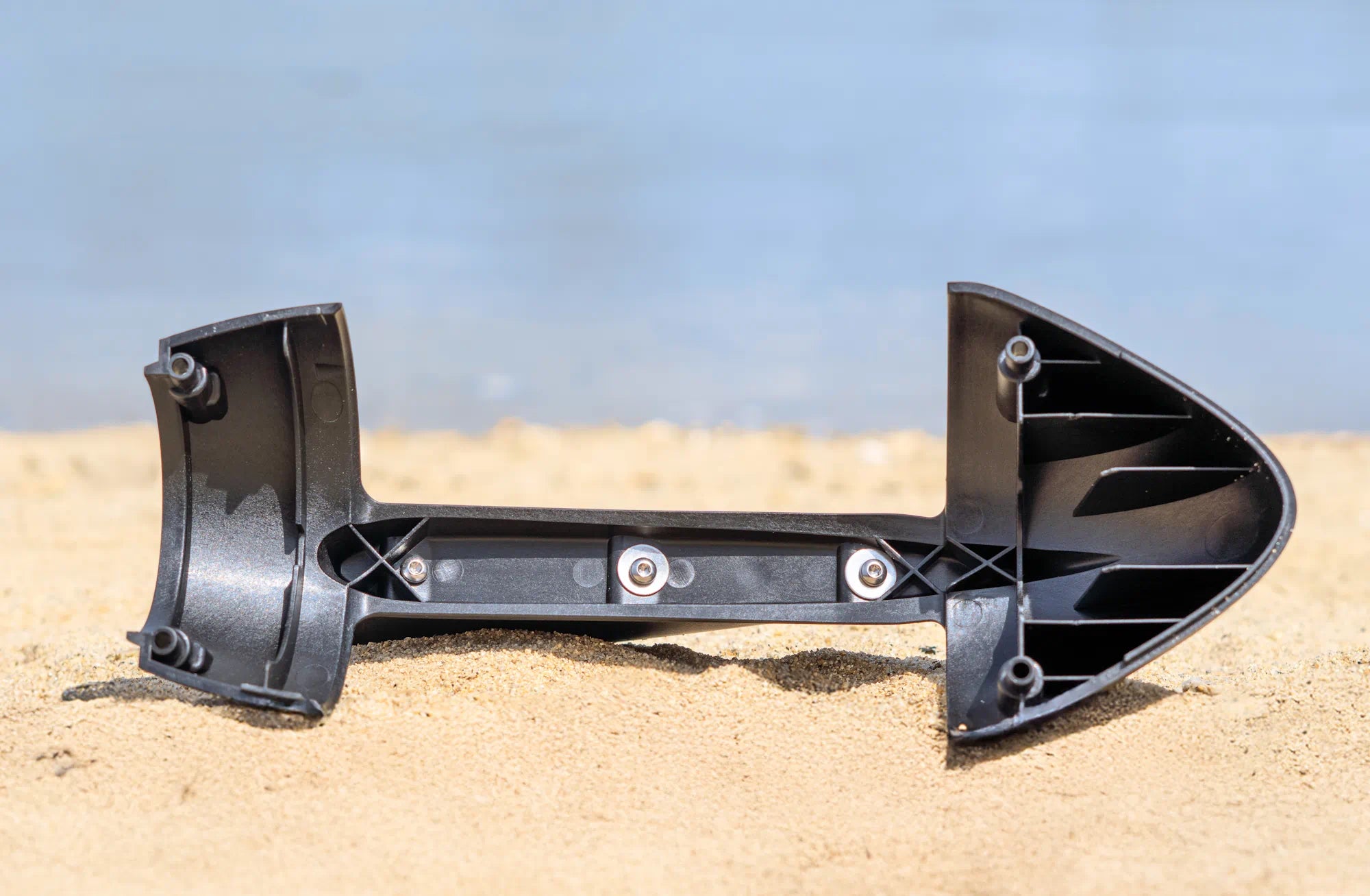 Vue dessous pièce détachée quille complète de hors-bord TEMO·1000.